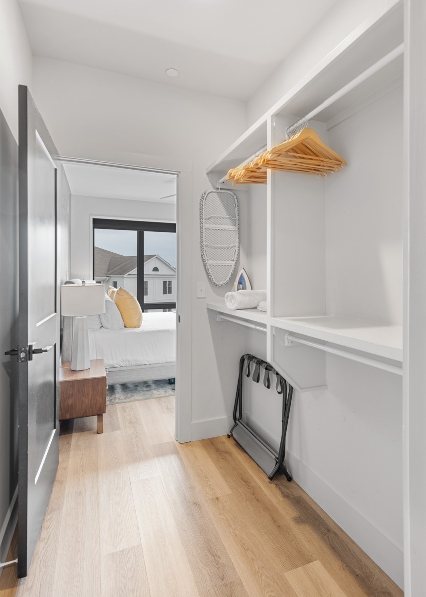 303 31st Ave, N Unit: 512