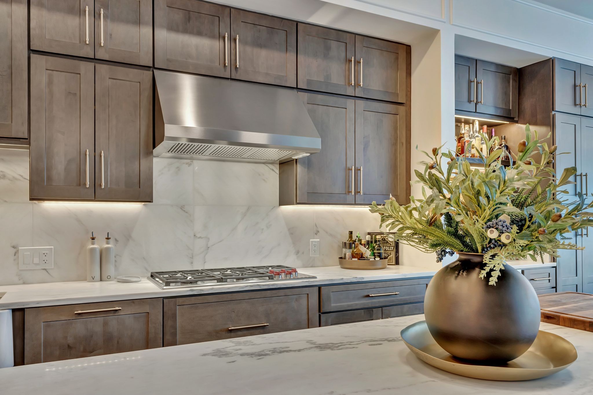 1616 West End Avenue Unit: 1705