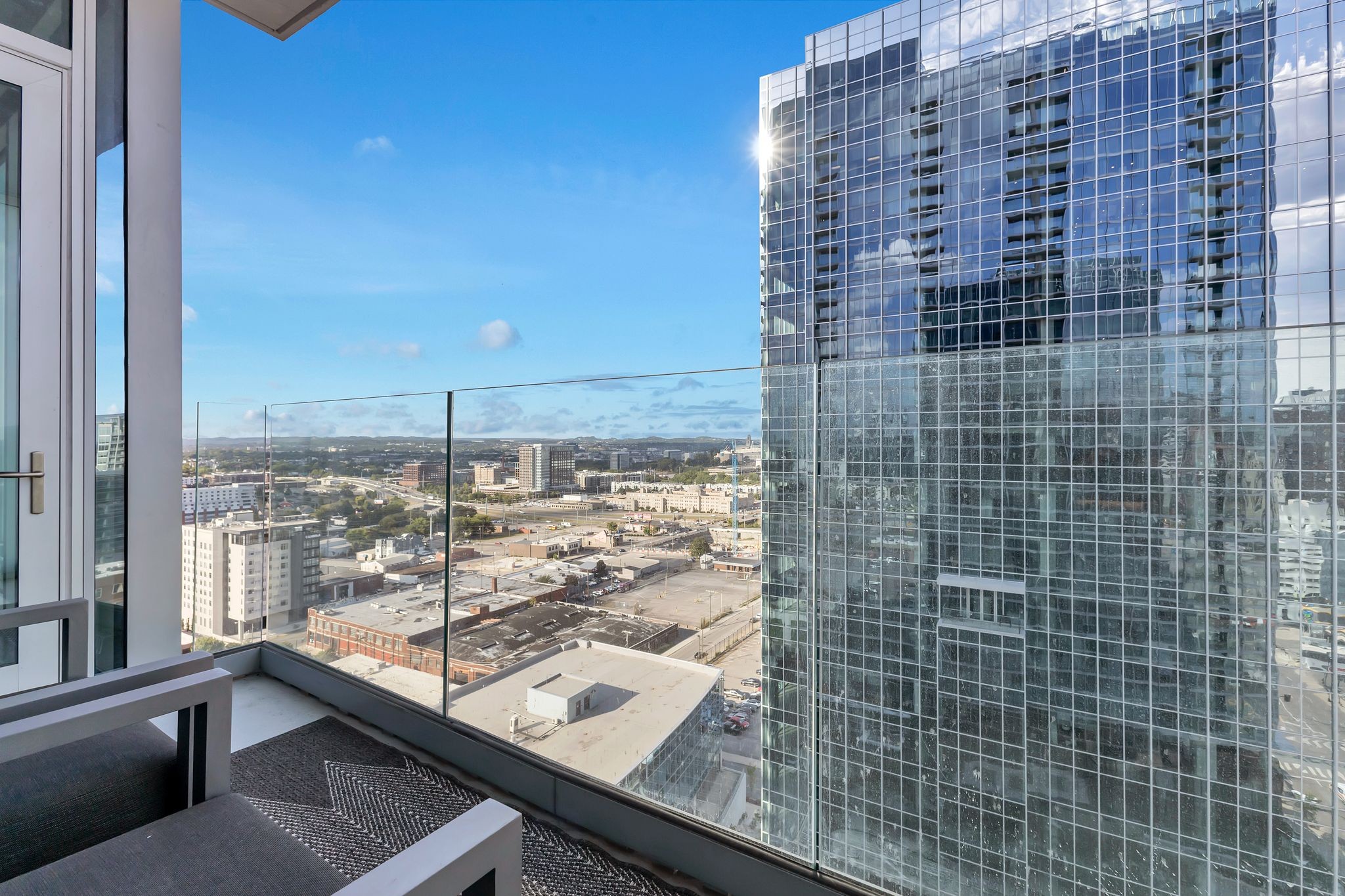 1616 West End Avenue Unit: 1705