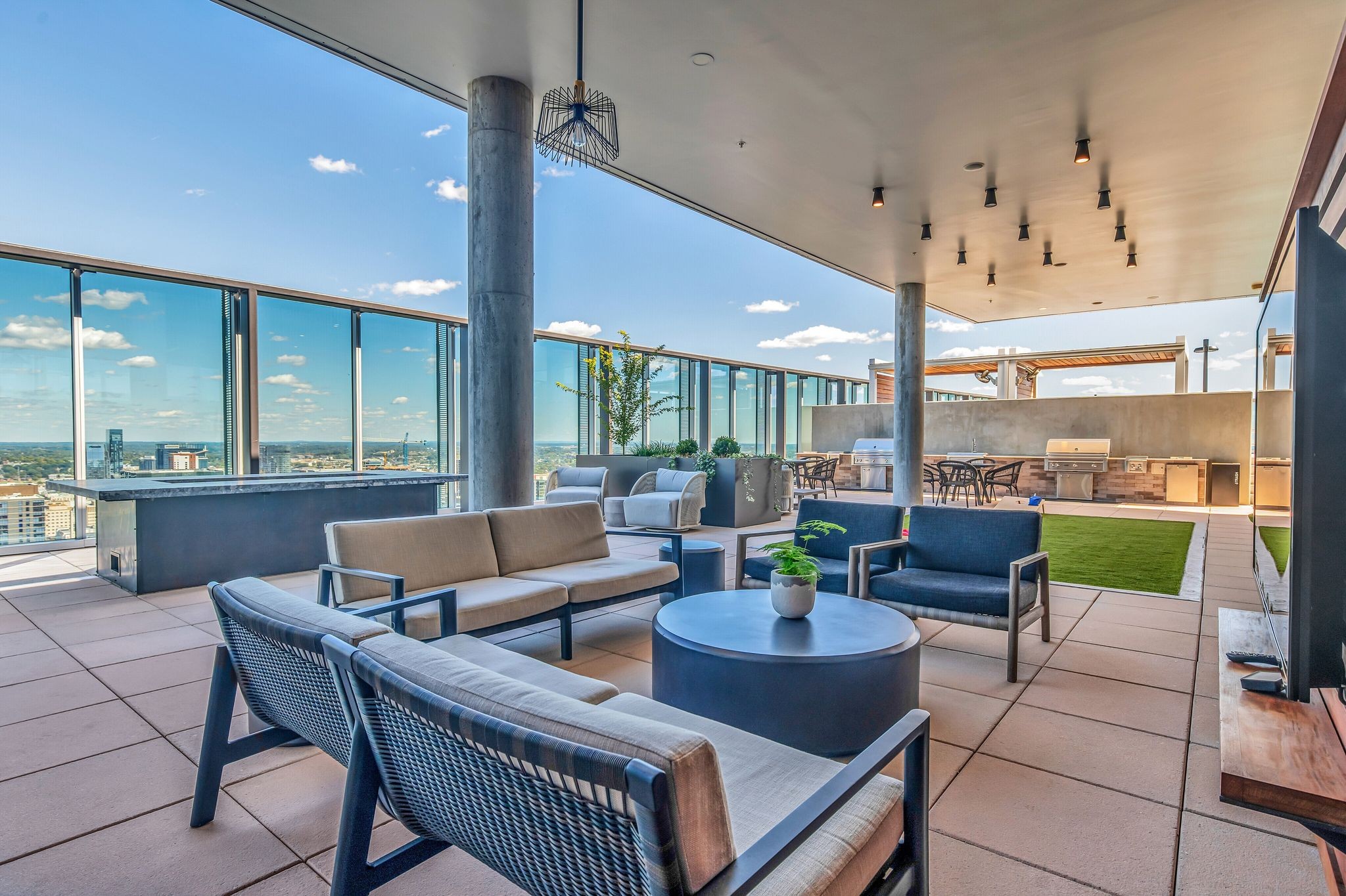 1616 West End Avenue Unit: 1705