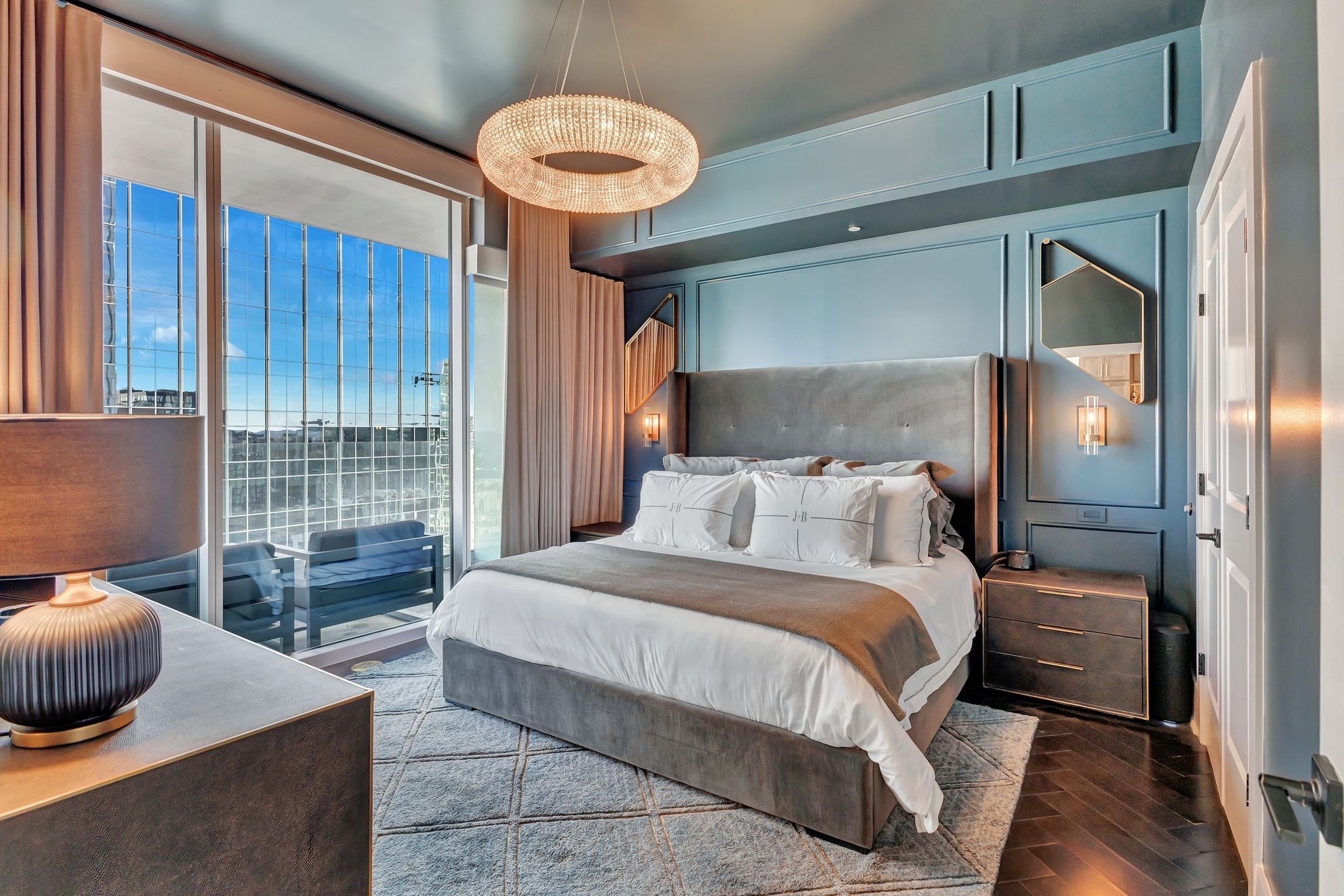 1616 West End Avenue Unit: 1705