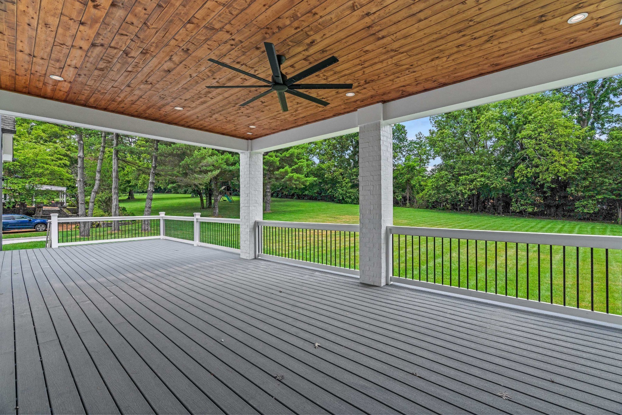 810 Steeplechase Dr