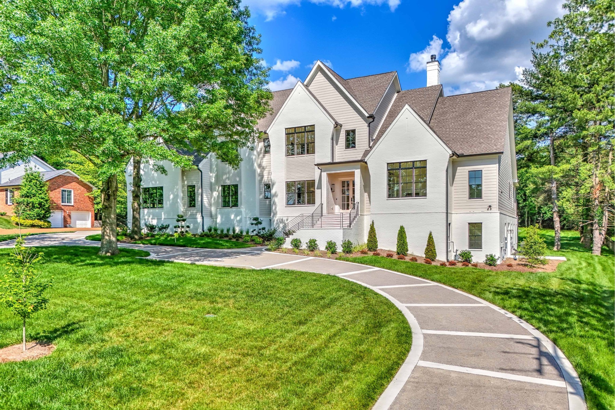 810 Steeplechase Dr