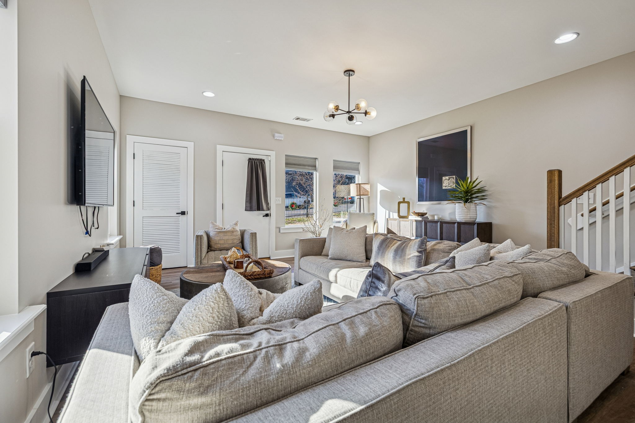 1732 25th Ave, N Unit: A