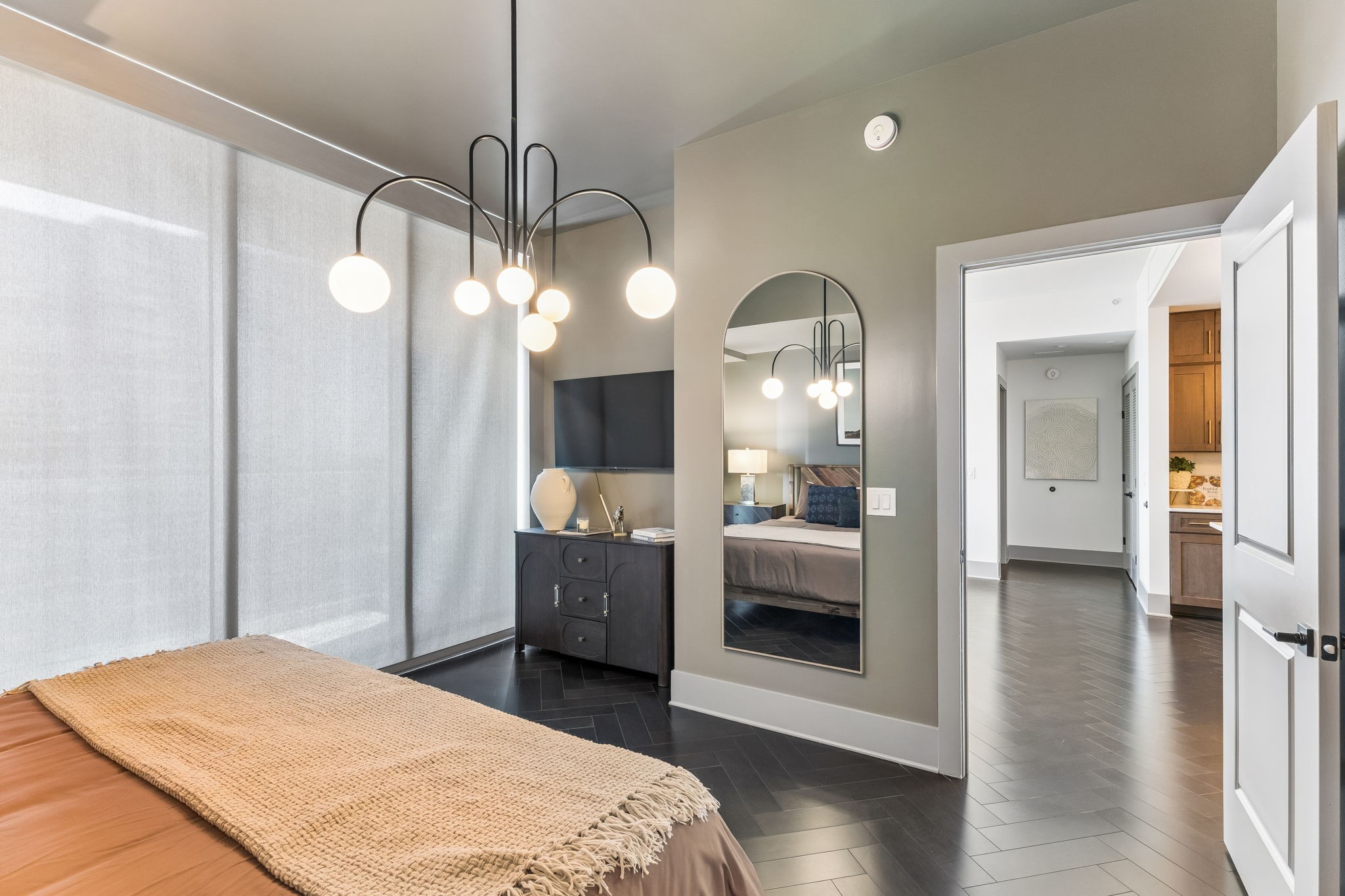 1616 West End Ave Unit: 2303