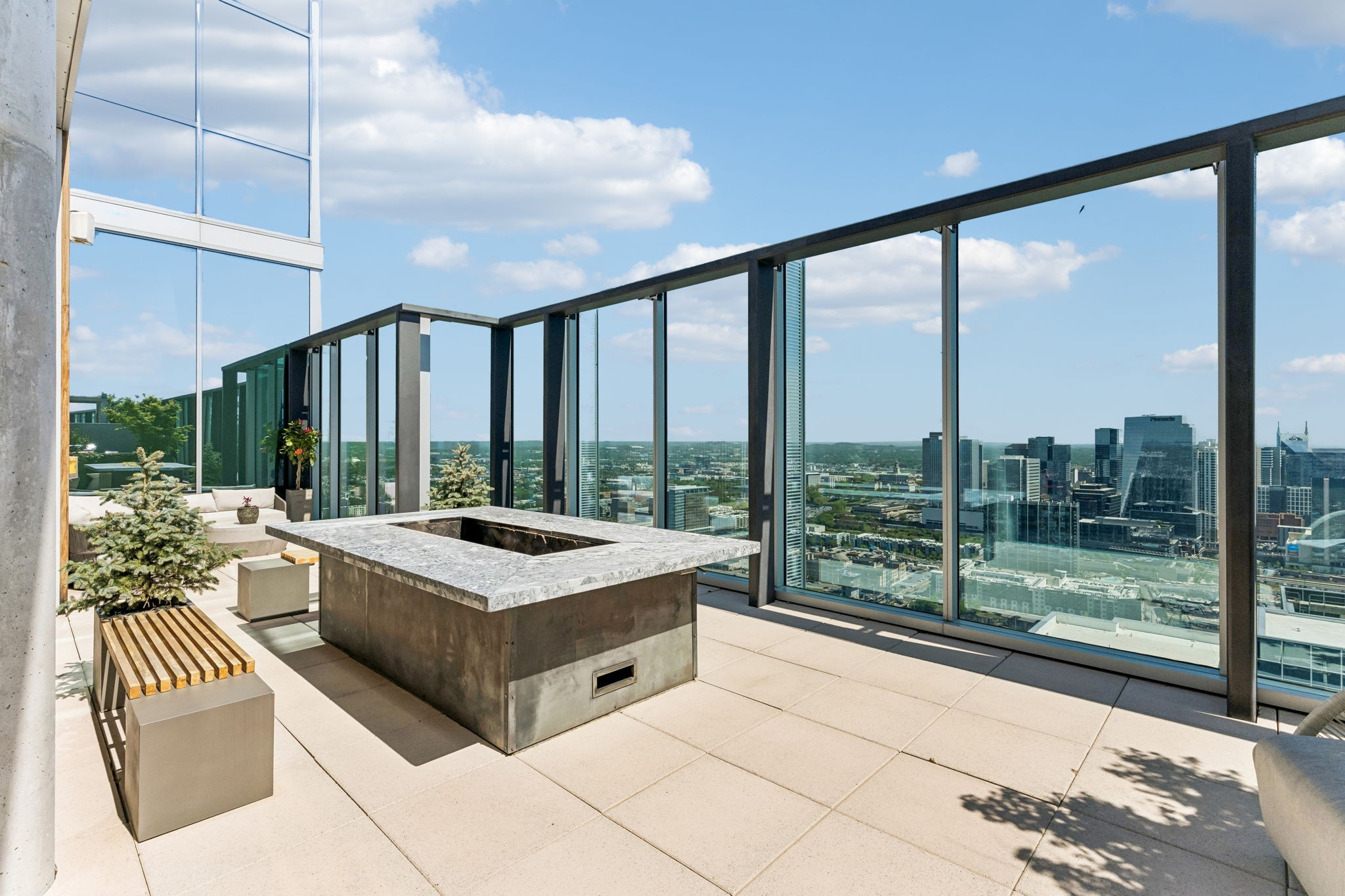 1616 West End Ave Unit: 2303