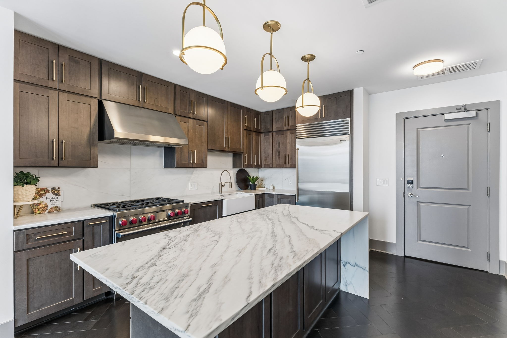 1616 West End Ave Unit: 2303