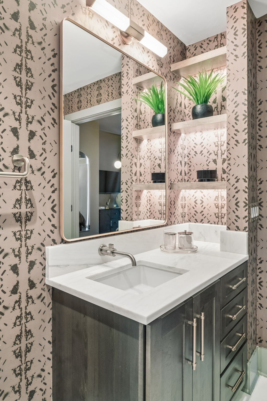 1616 West End Ave Unit: 2303