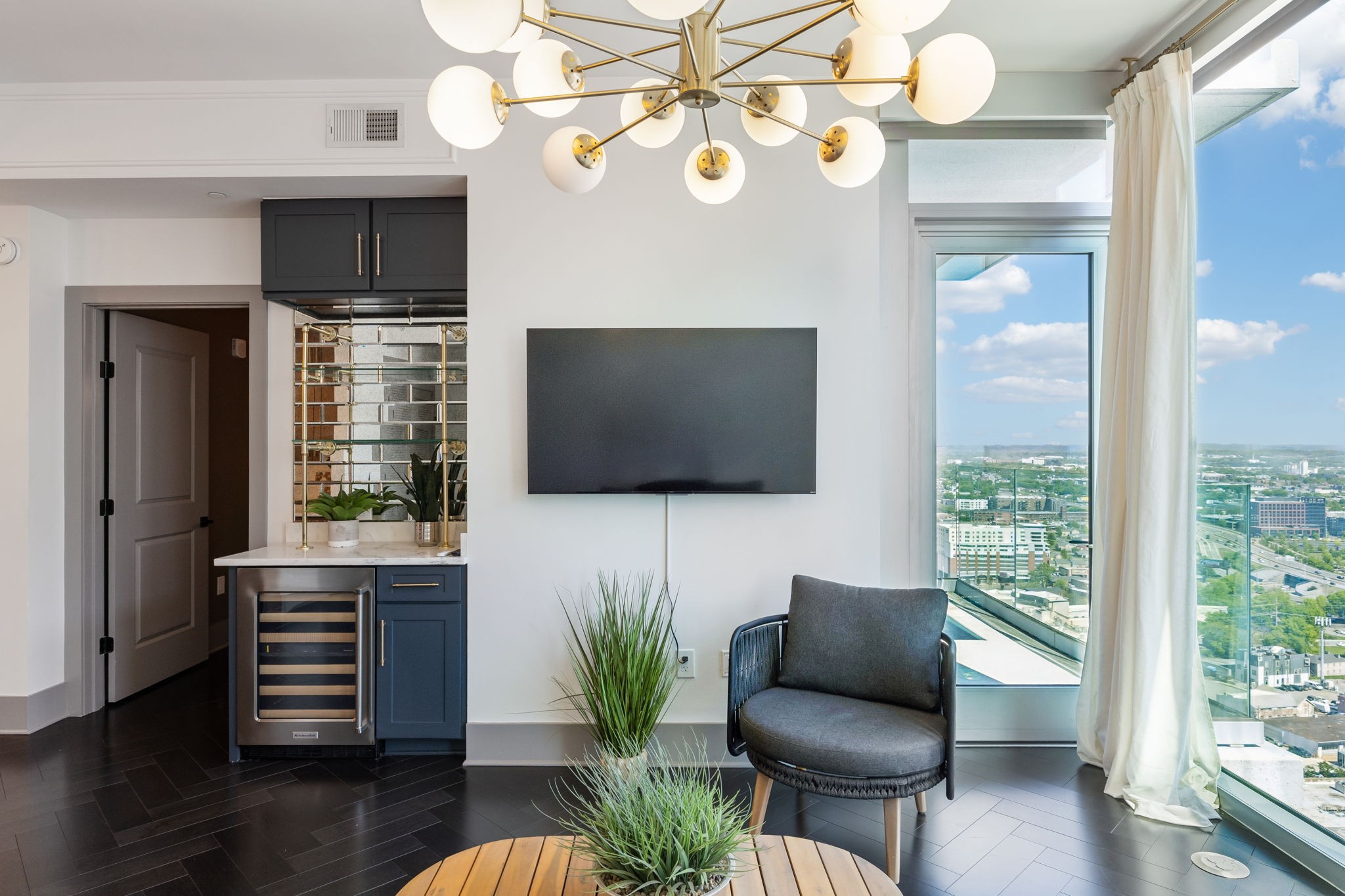 1616 West End Ave Unit: 2303