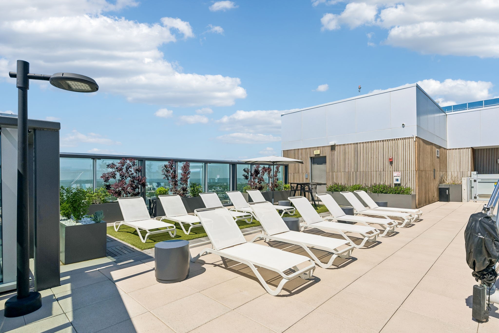 1616 West End Ave Unit: 2303