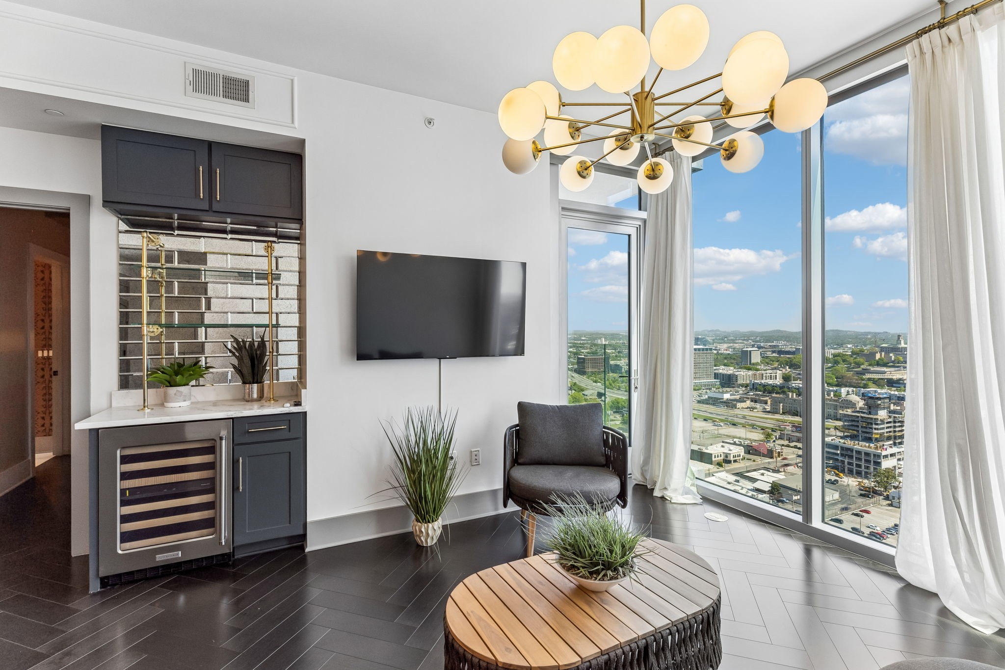 1616 West End Ave Unit: 2303