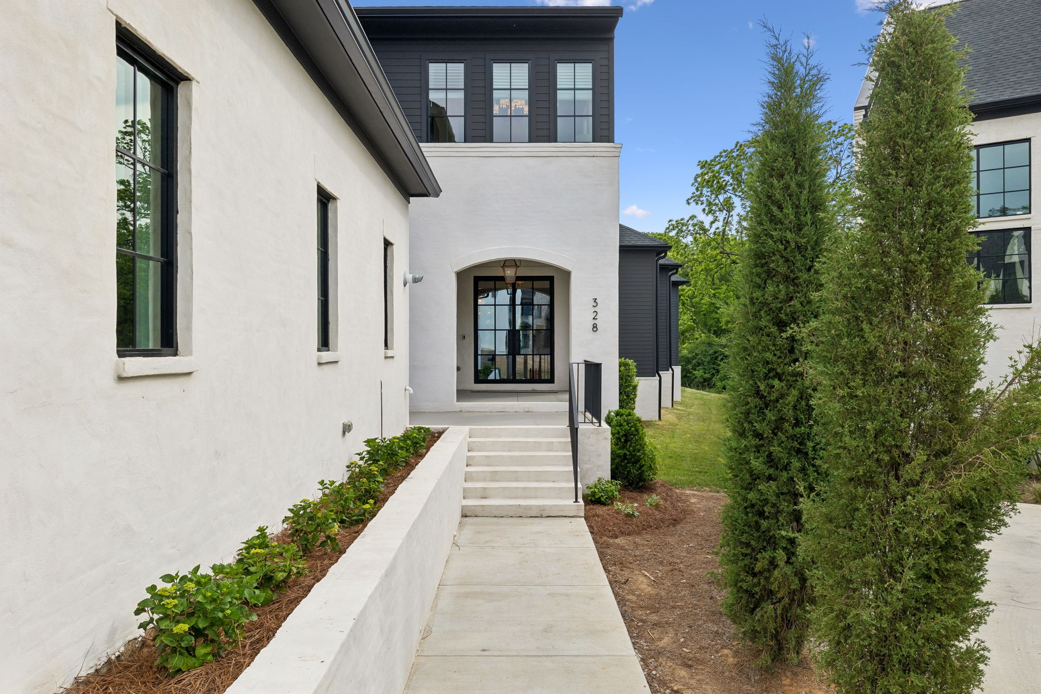 328 Kelly Glenn Ct