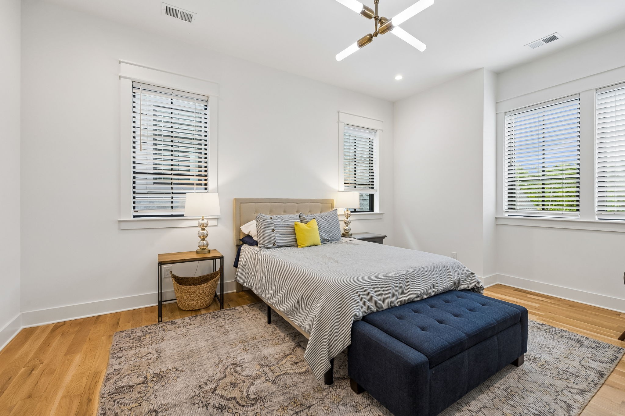 328 Kelly Glenn Ct
