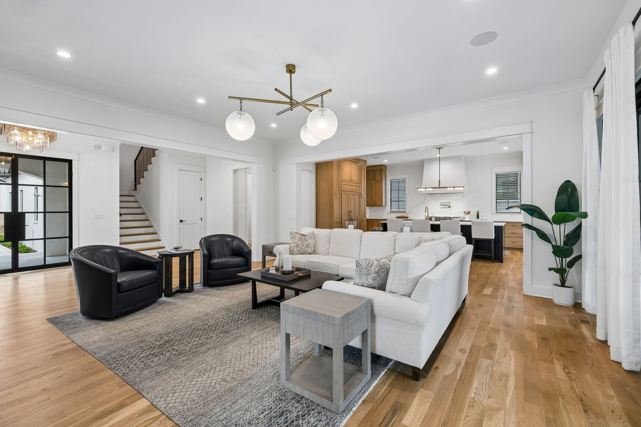 328 Kelly Glenn Ct