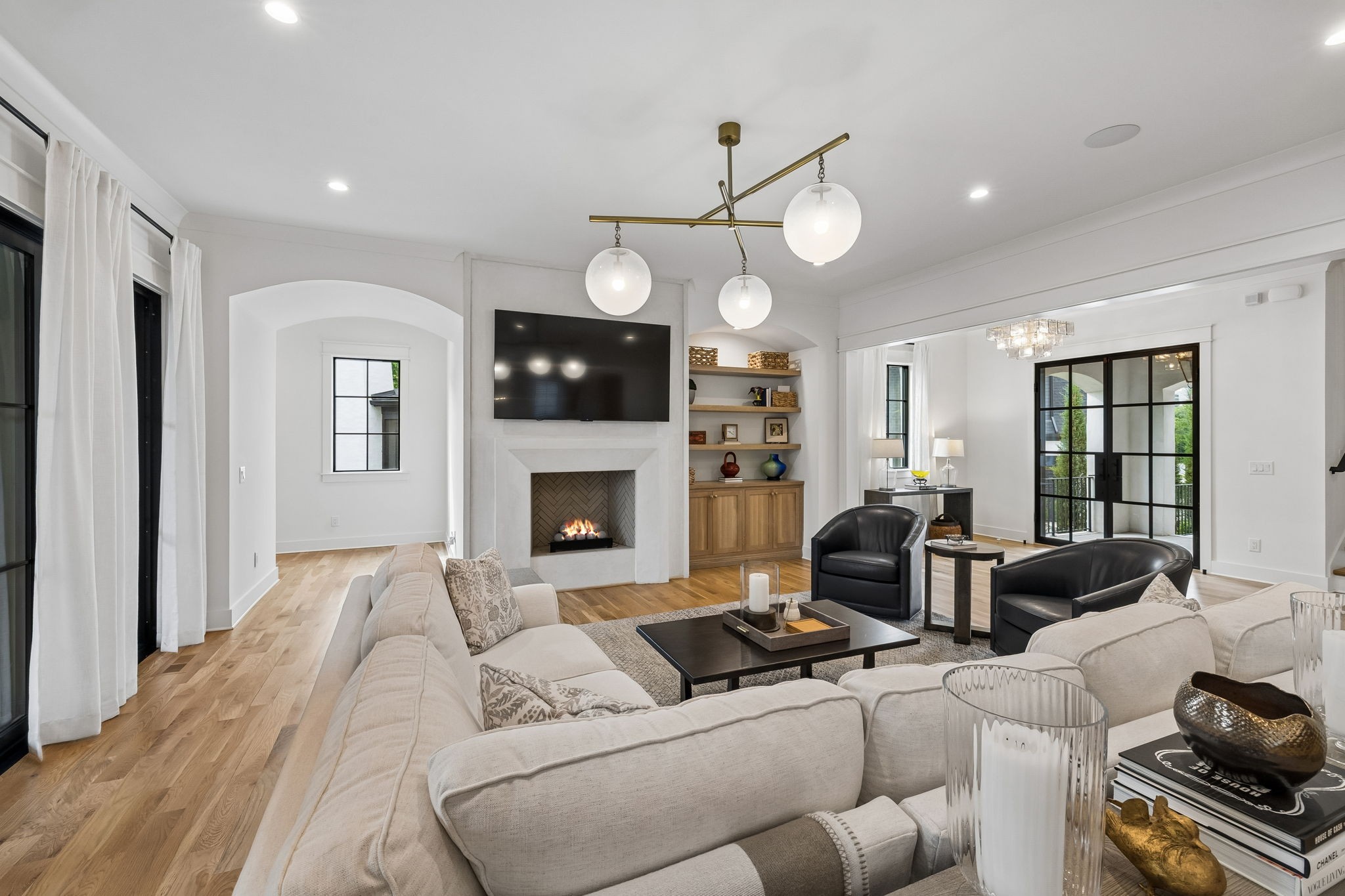 328 Kelly Glenn Ct