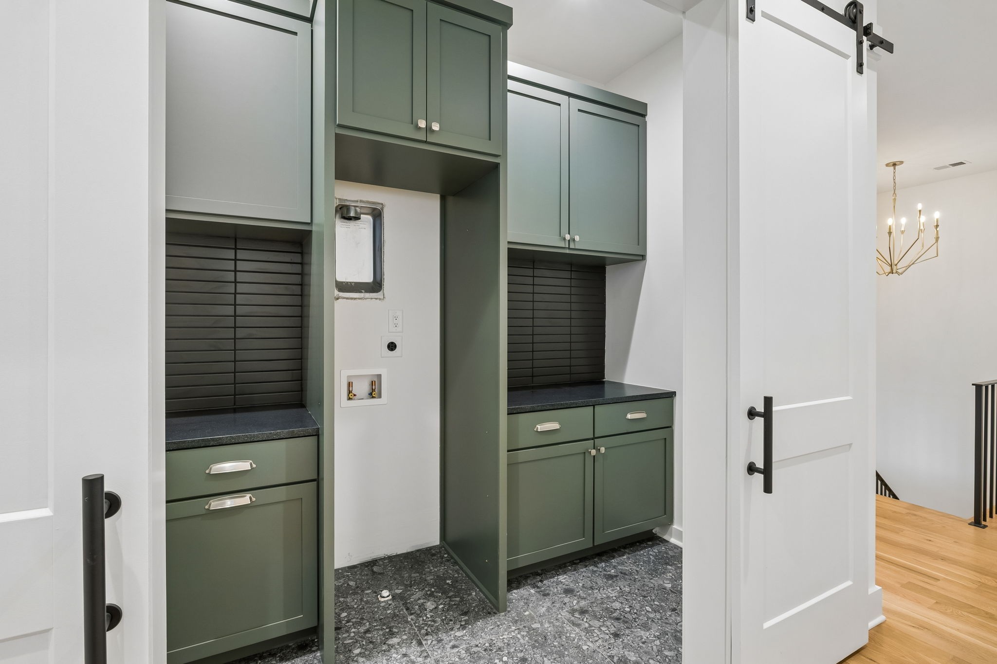 328 Kelly Glenn Ct