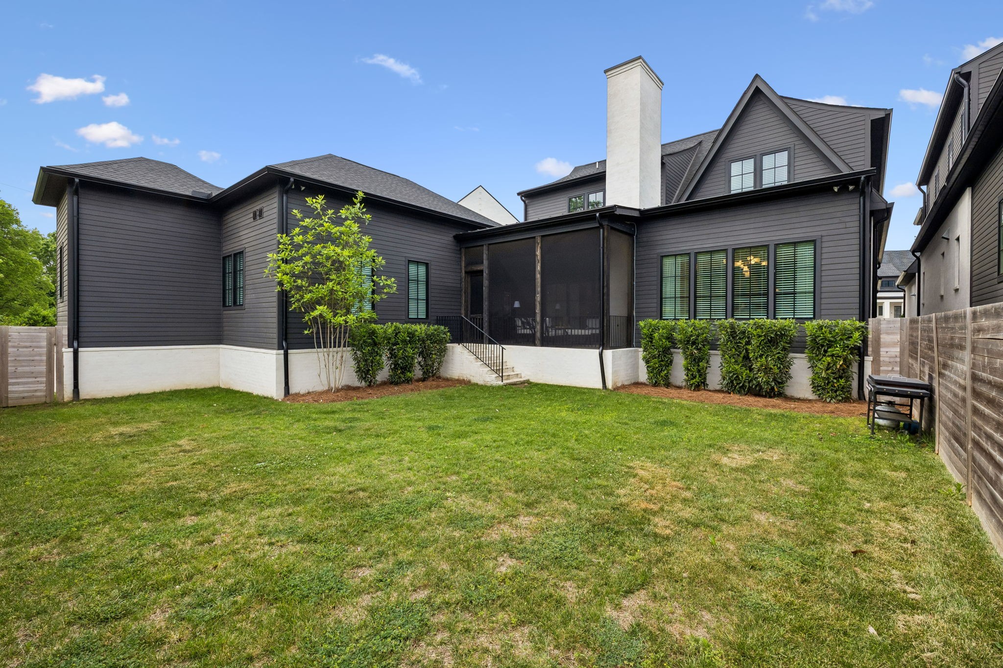 328 Kelly Glenn Ct