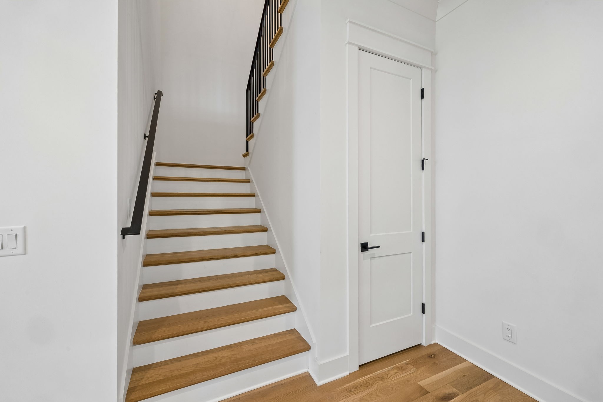 328 Kelly Glenn Ct