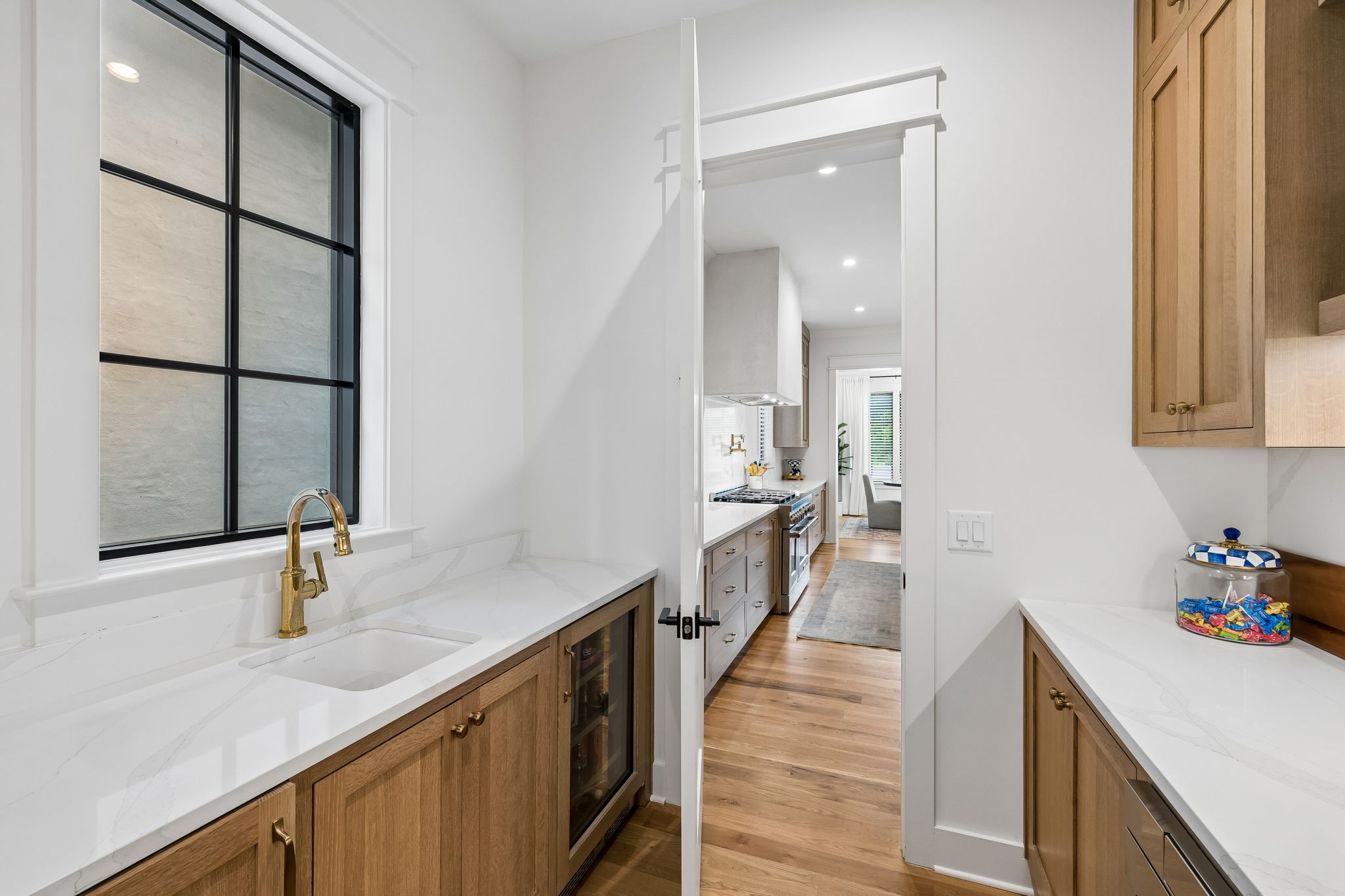 328 Kelly Glenn Ct