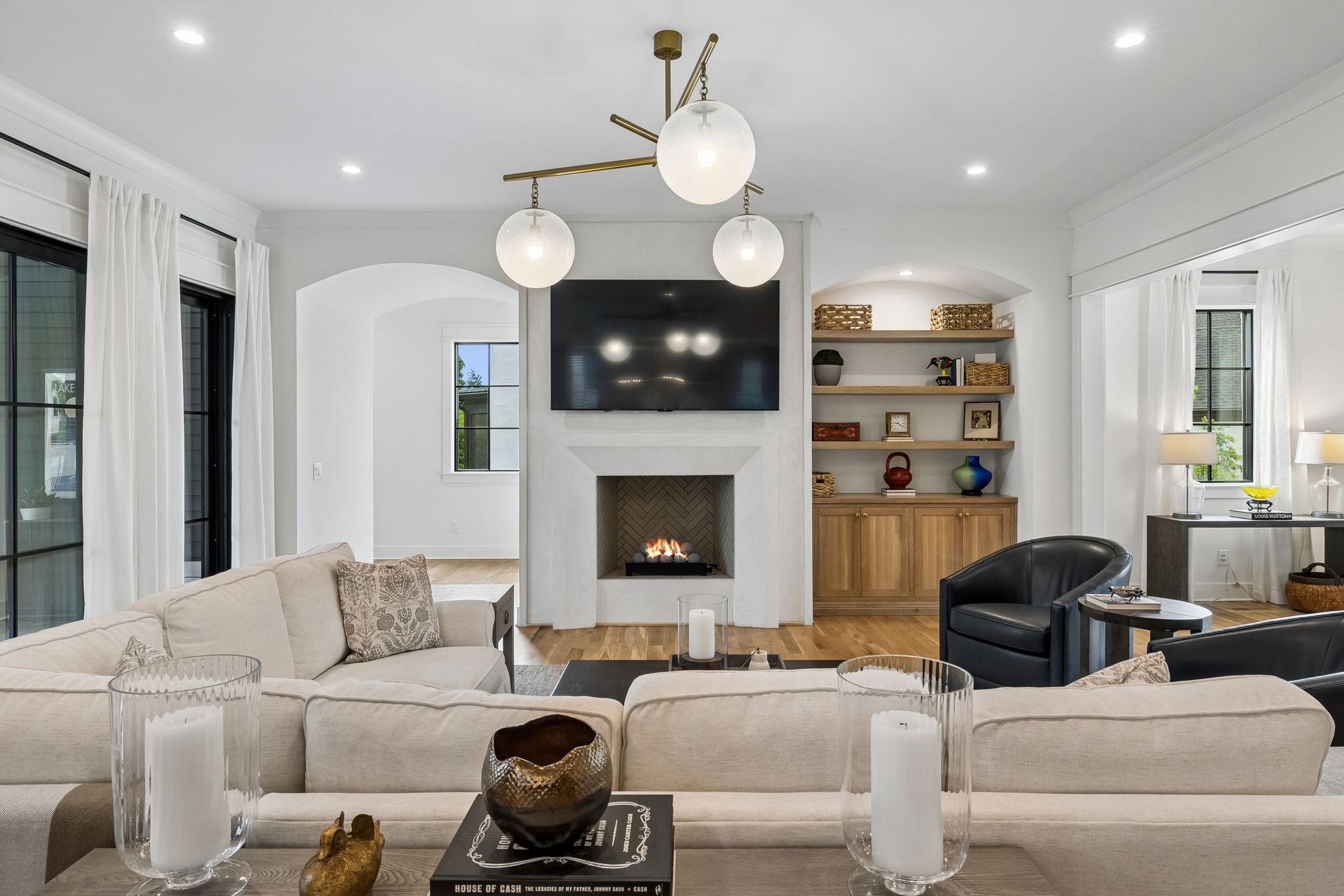 328 Kelly Glenn Ct