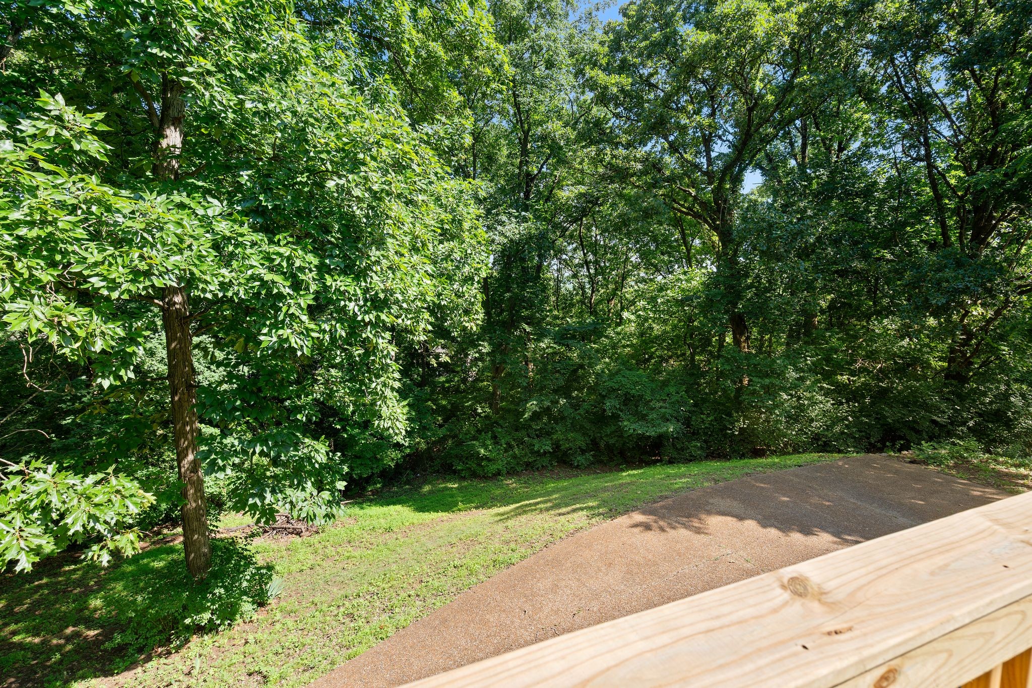 821 Luxemburg Dr