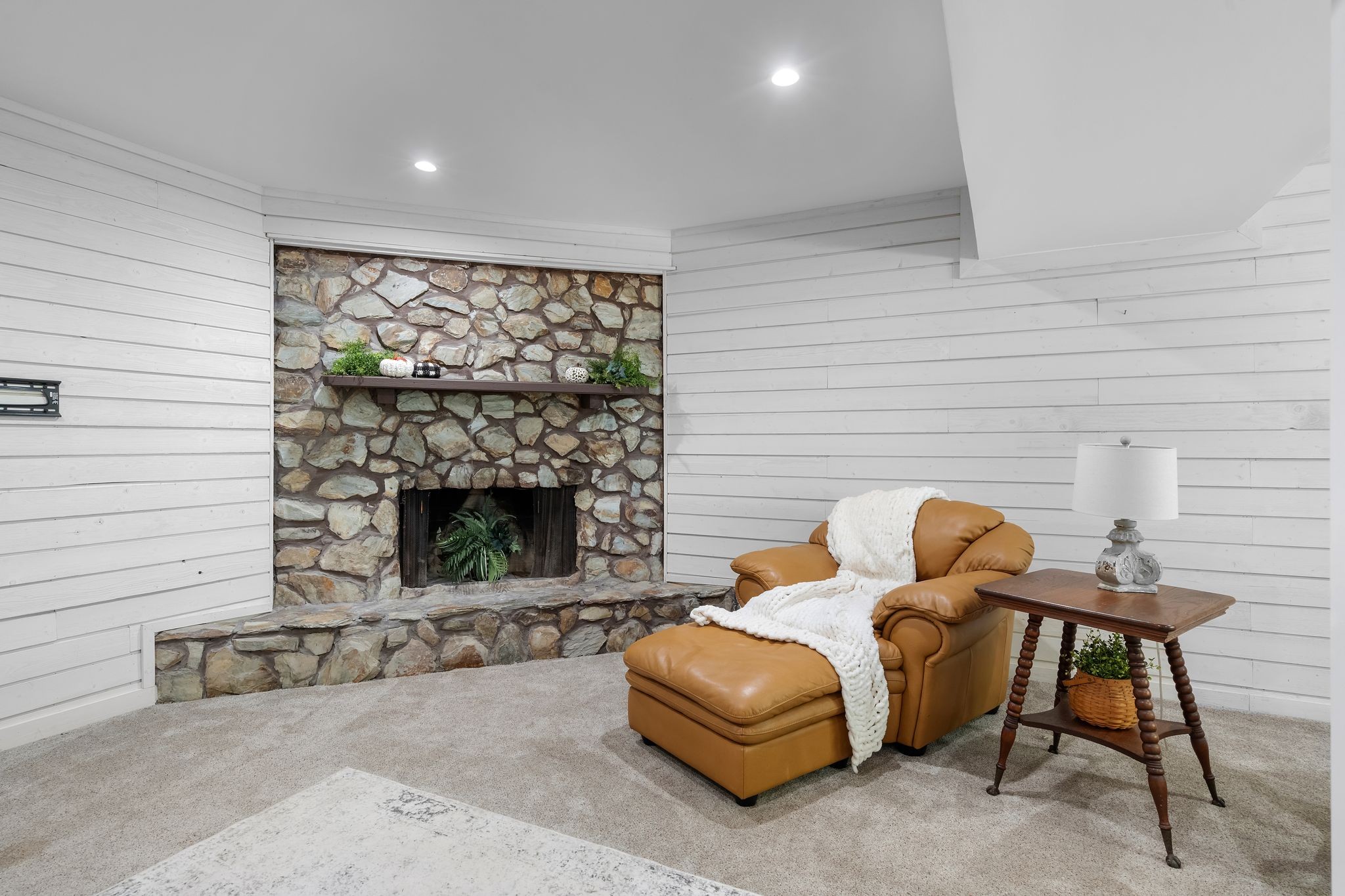 821 Luxemburg Dr