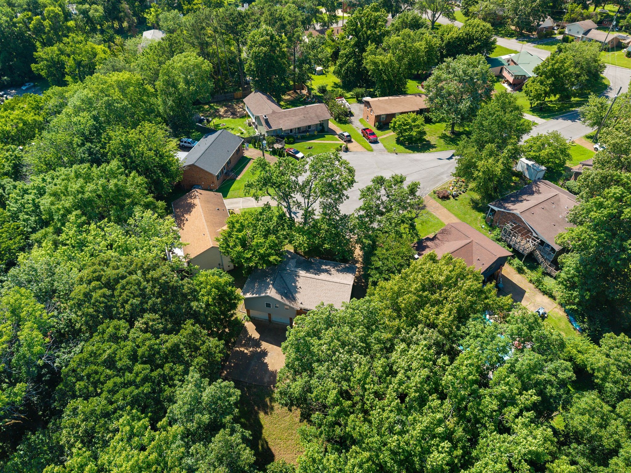 821 Luxemburg Dr