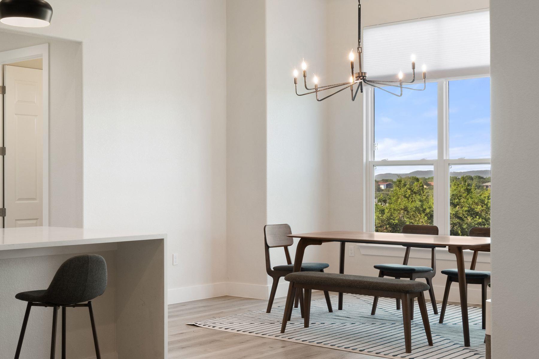 20704 Leaning Oak DR, Lago Vista