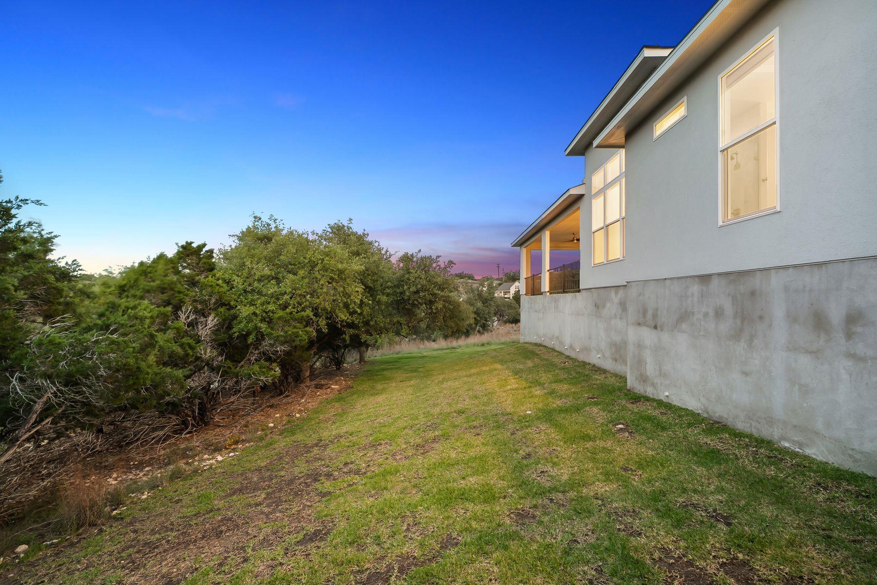 20704 Leaning Oak DR, Lago Vista