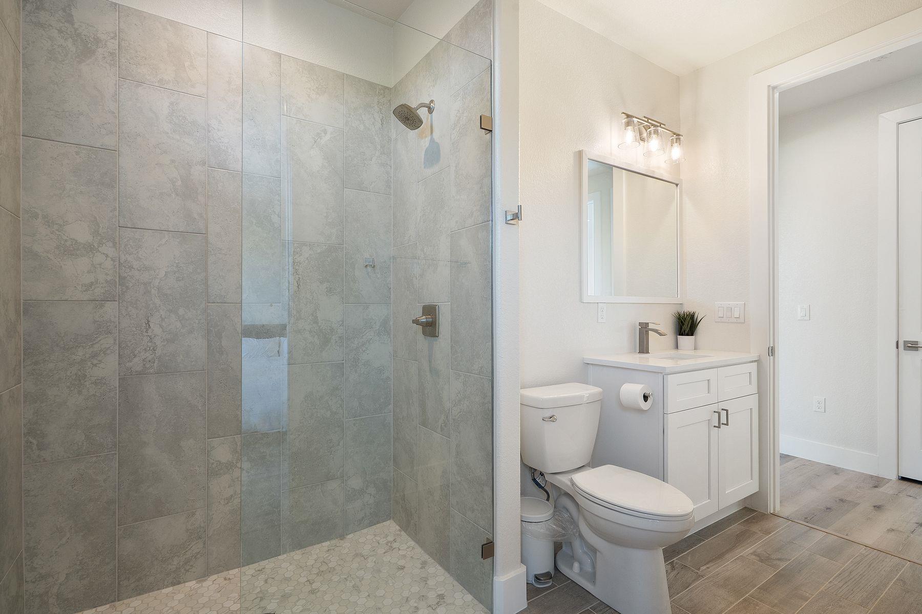 20704 Leaning Oak DR, Lago Vista