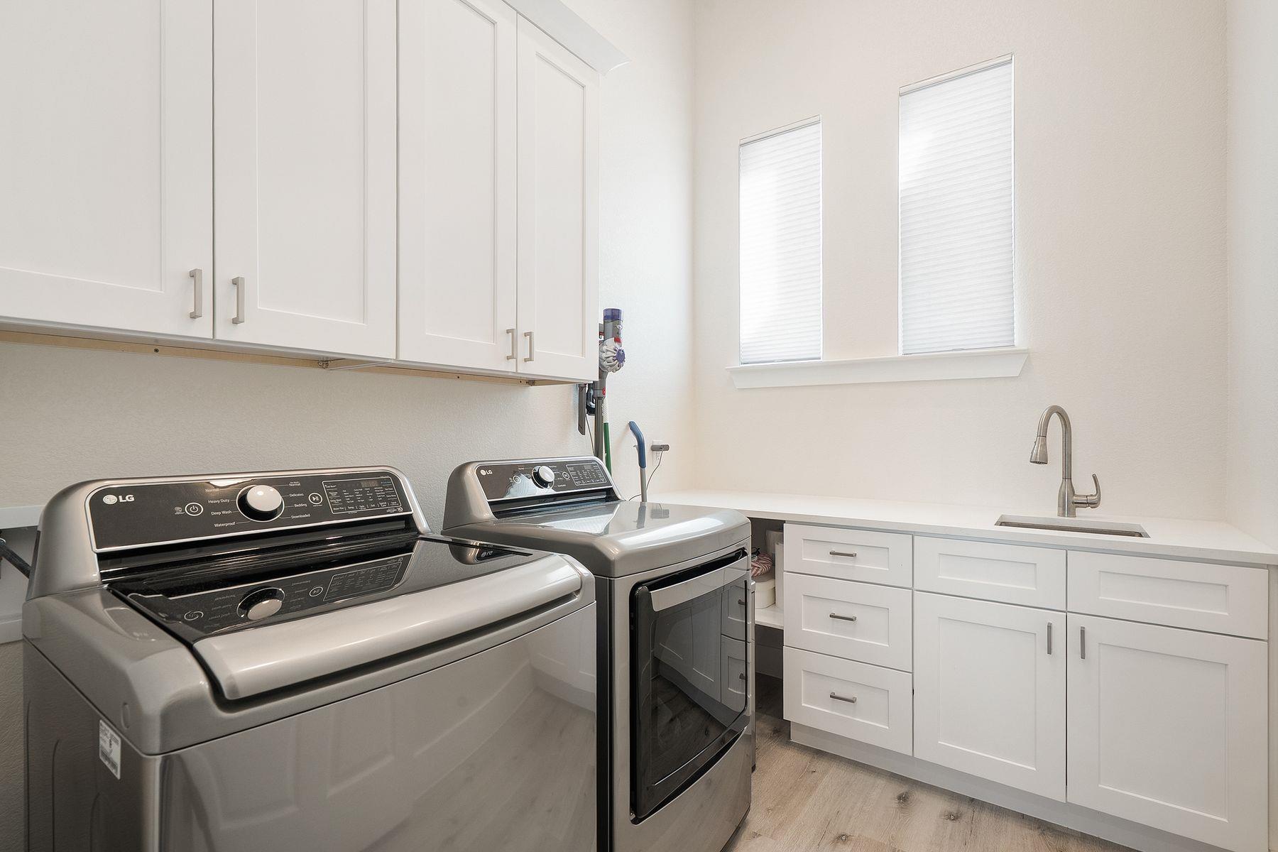 20704 Leaning Oak DR, Lago Vista