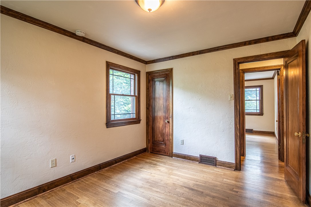 1742 Williamsburg Pl.