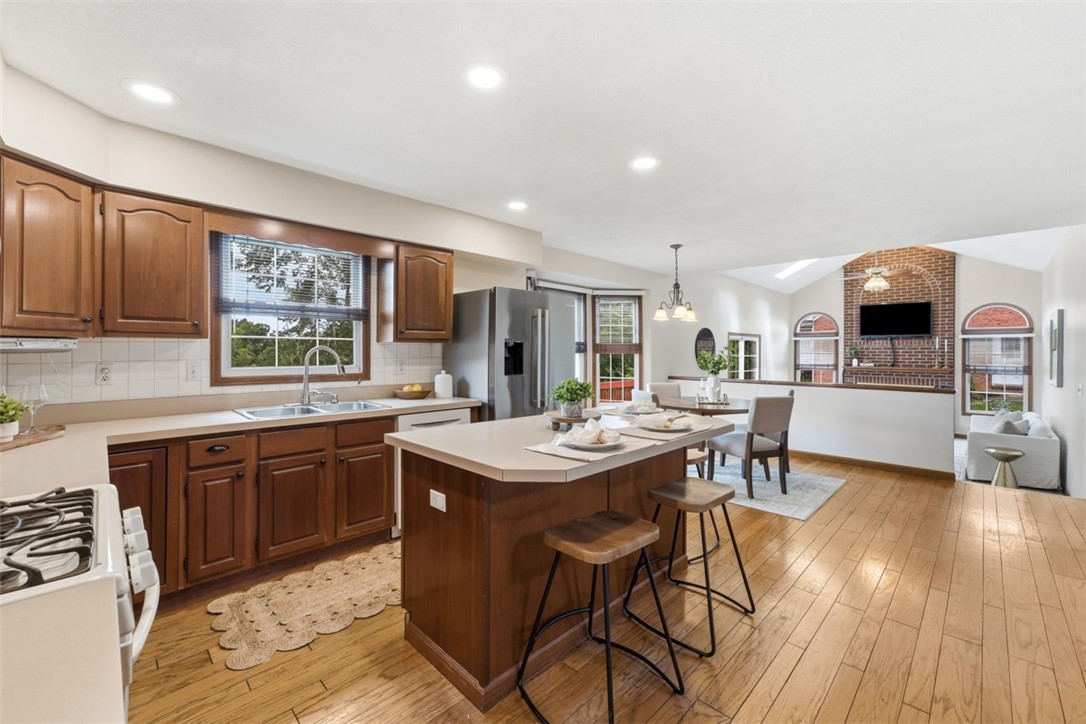 60 Florence Dr