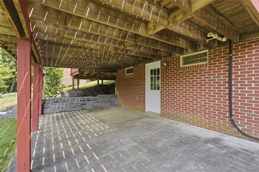 60 Florence Dr