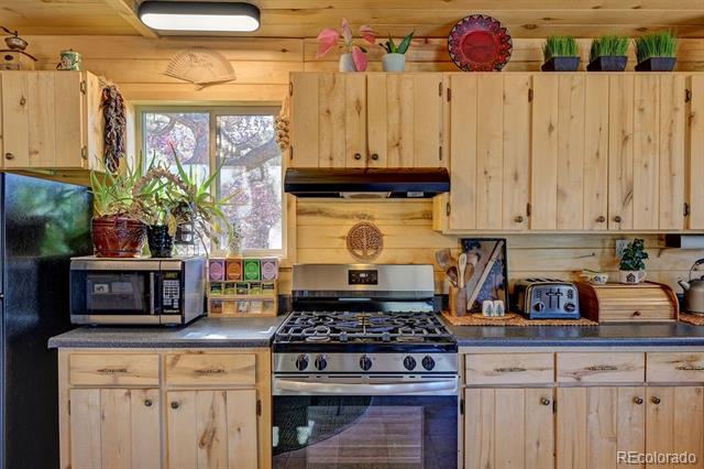 33733 County Road 373a