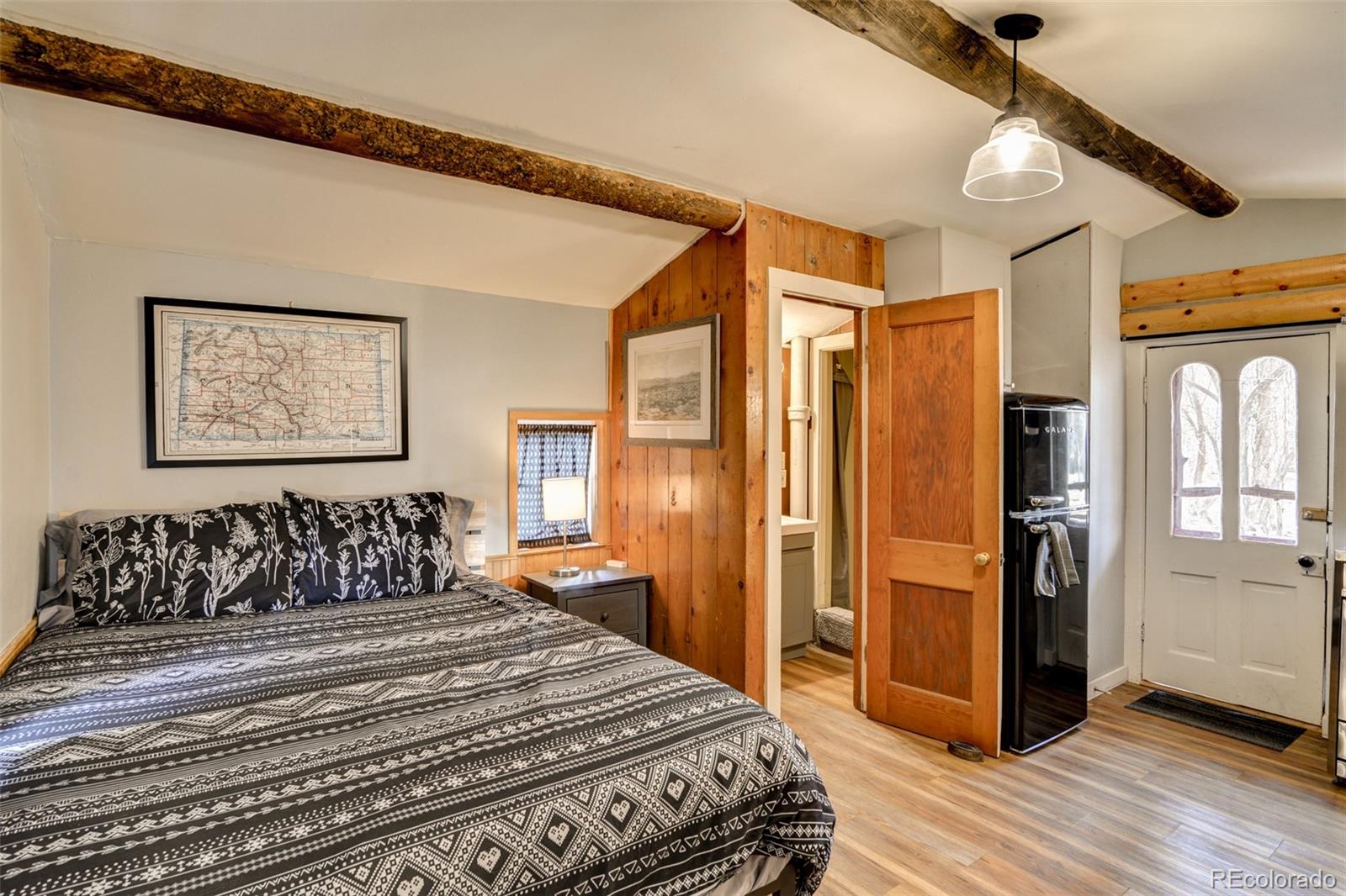 226 S San Juan Avenue Unit: 9