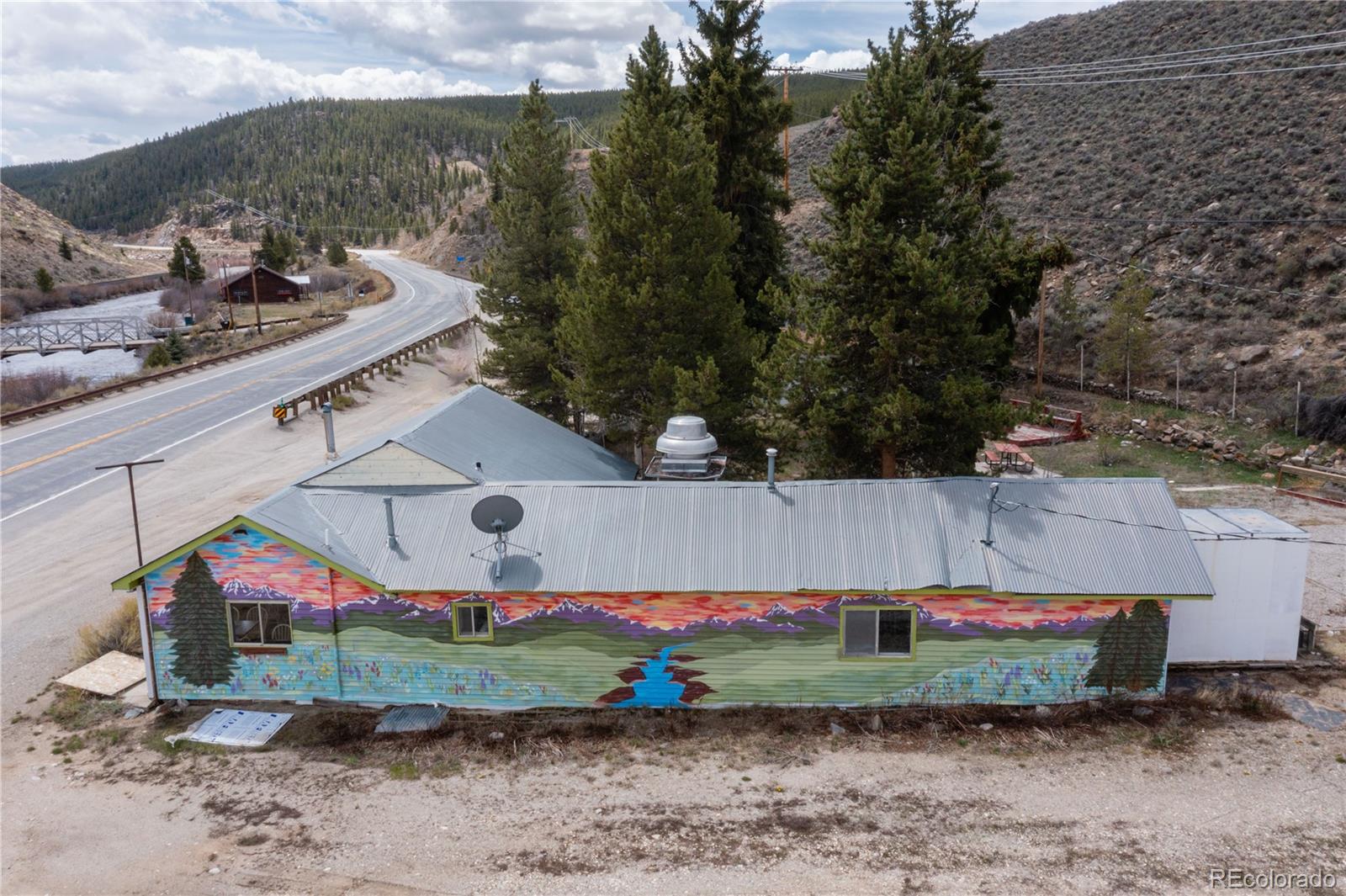 43165 N US Highway 24