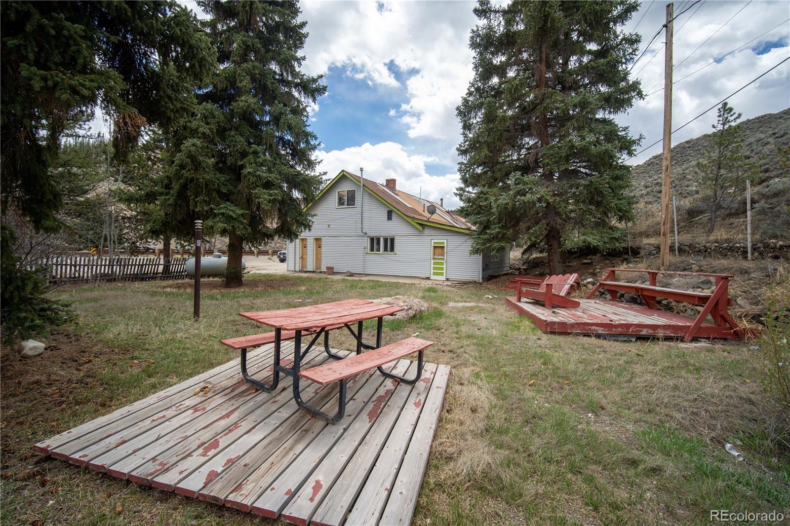 43165 N US Highway 24