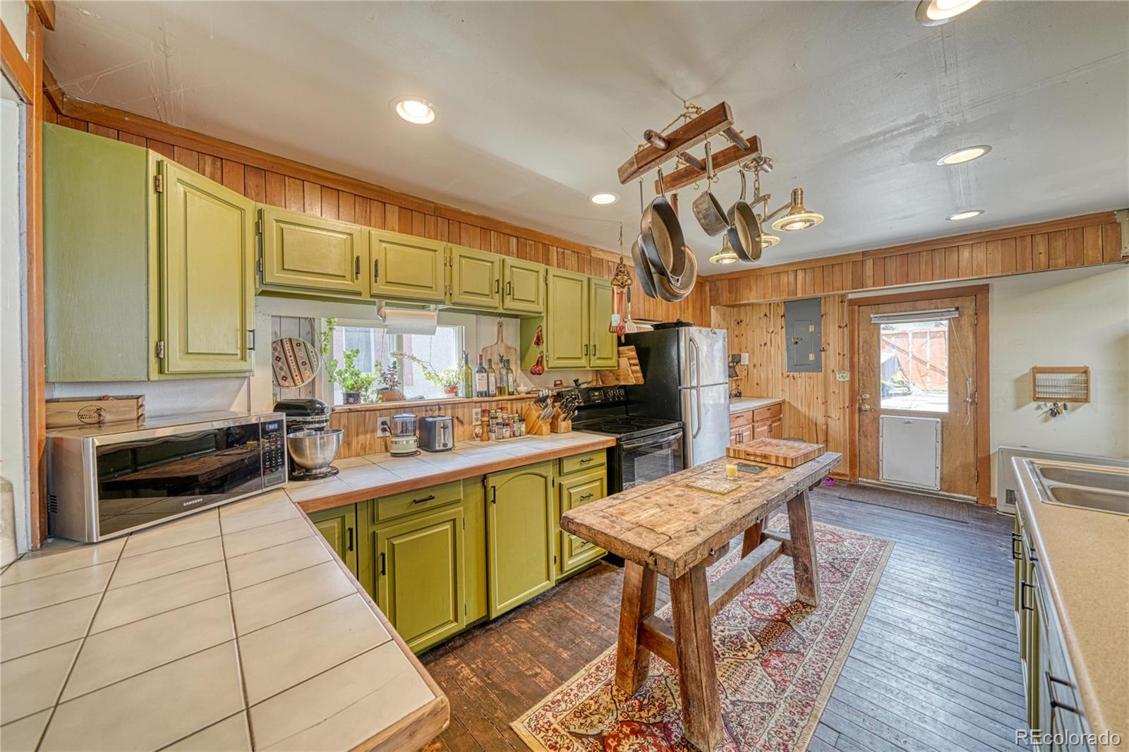 136 W 3rd Street