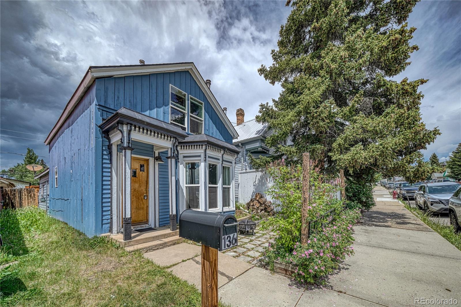 136 W 3rd Street