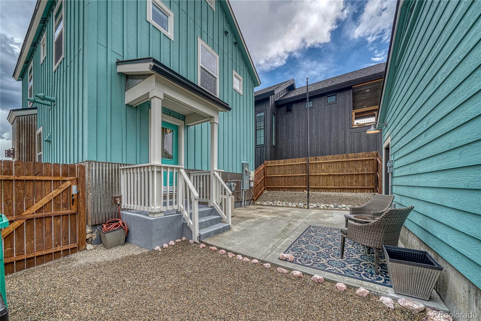 615 E 12th Street