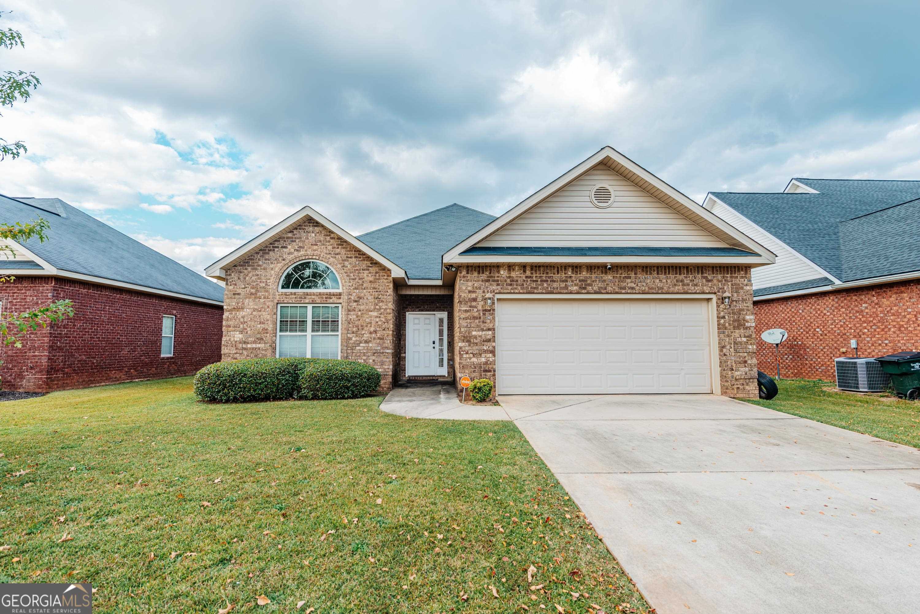 611 Post Oak Way
