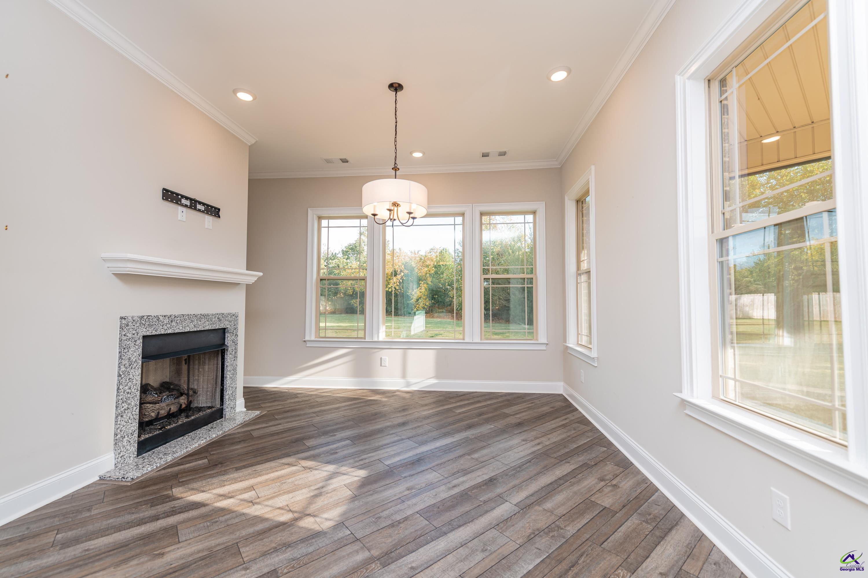 303 Bermuda Ridge