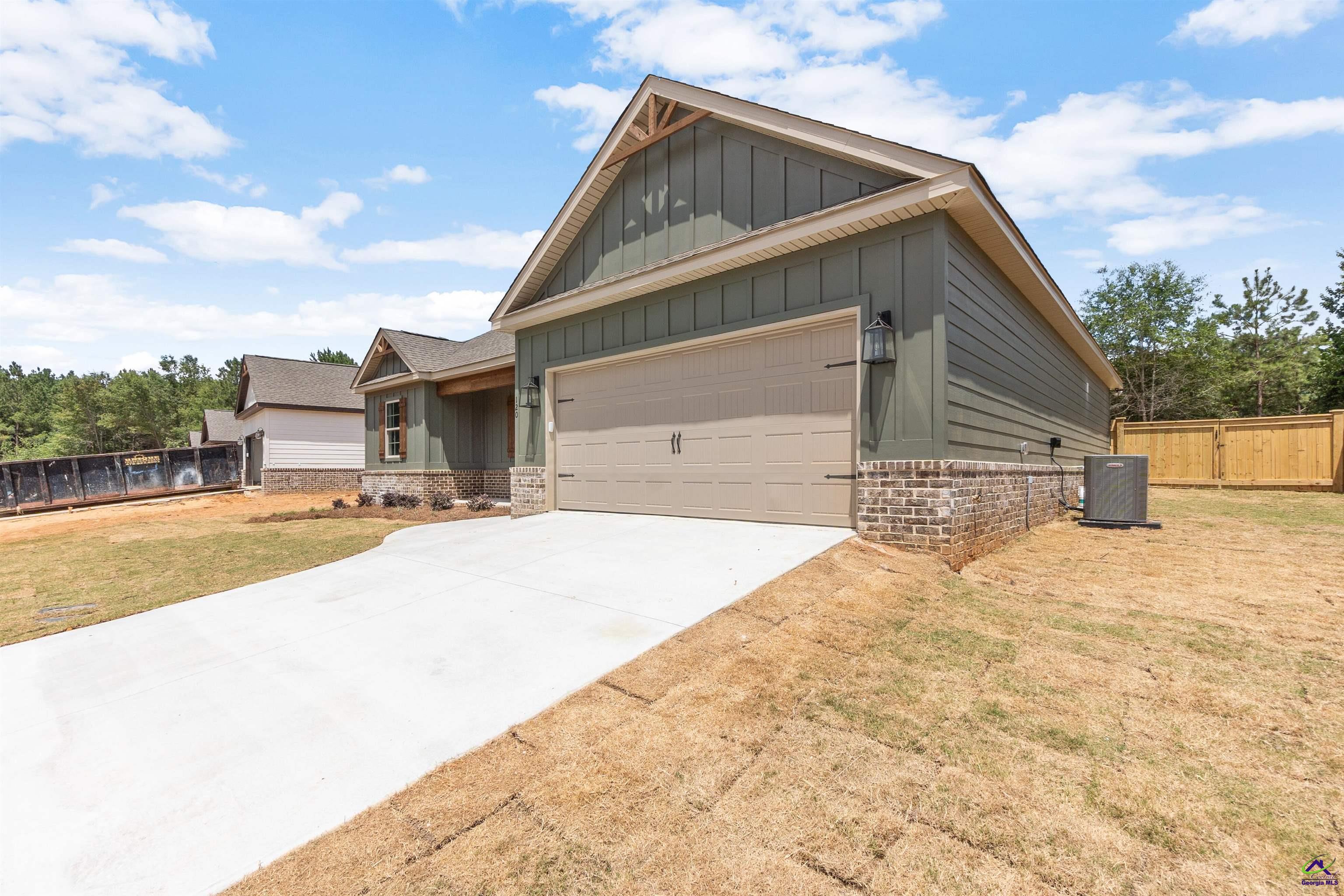 120 Hampton Chase