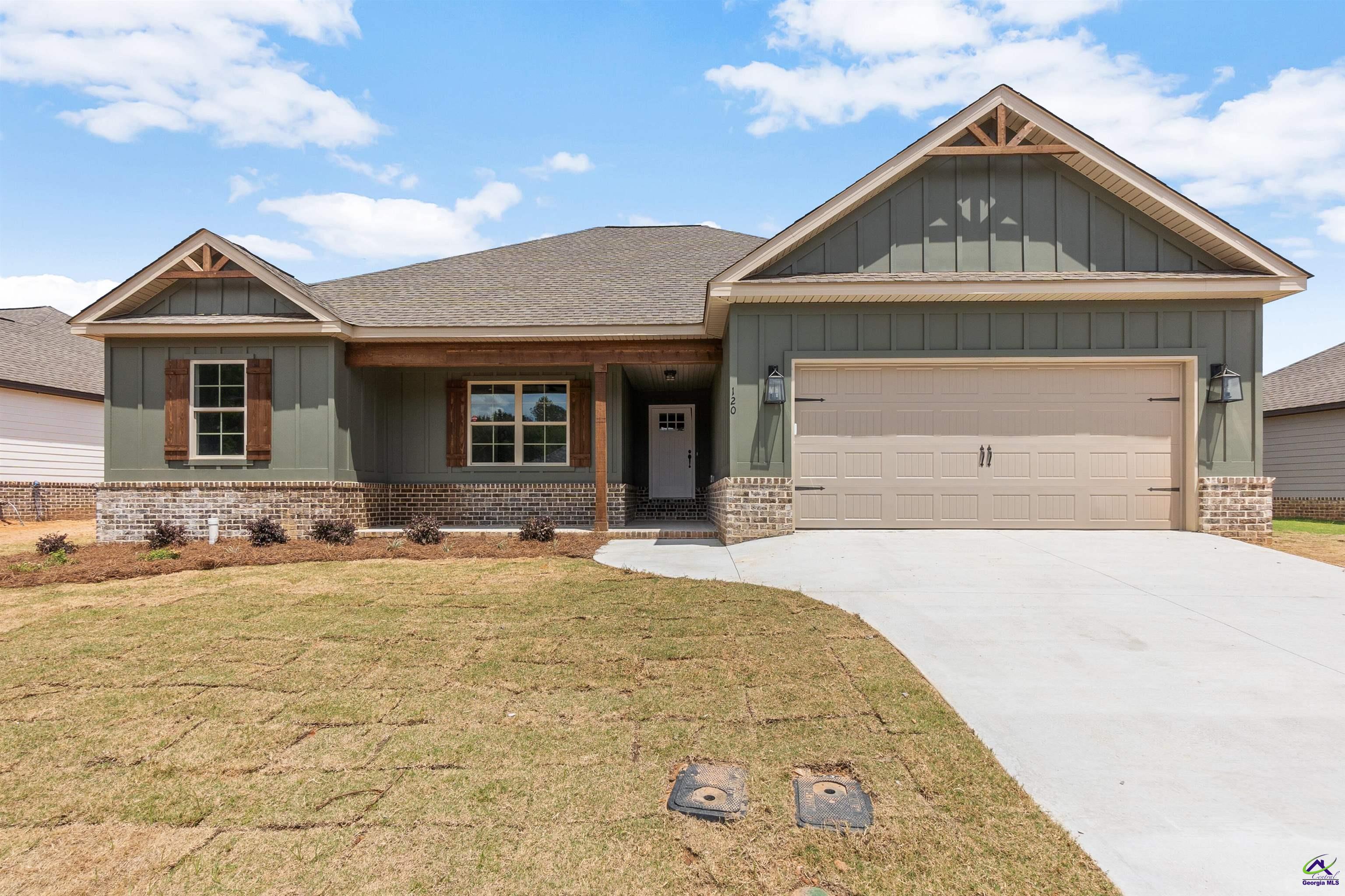 120 Hampton Chase
