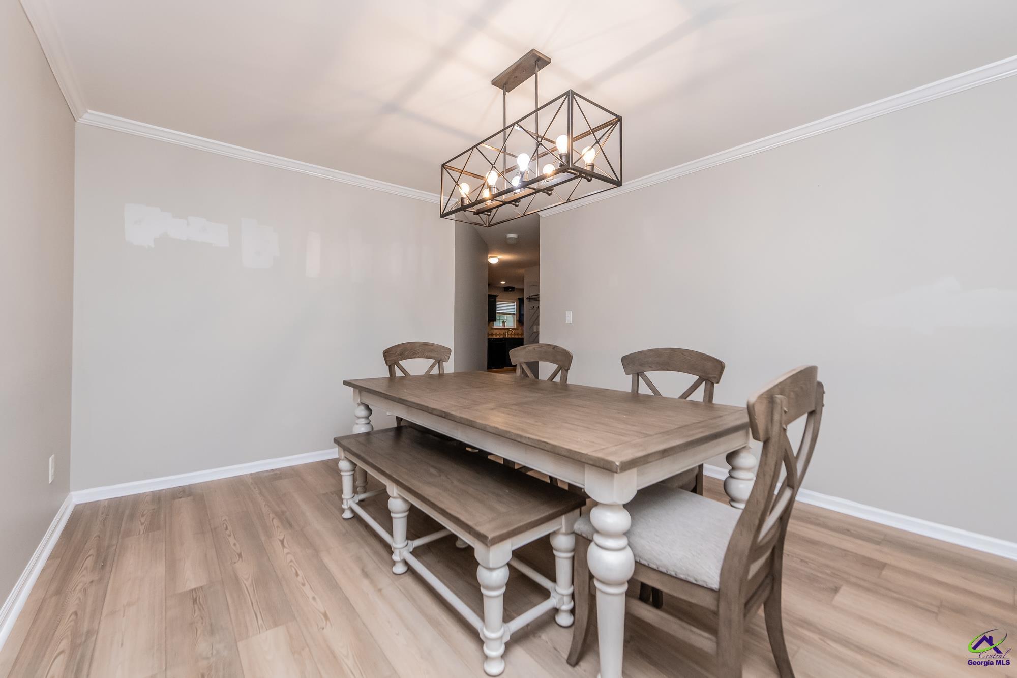 102 Rew Court