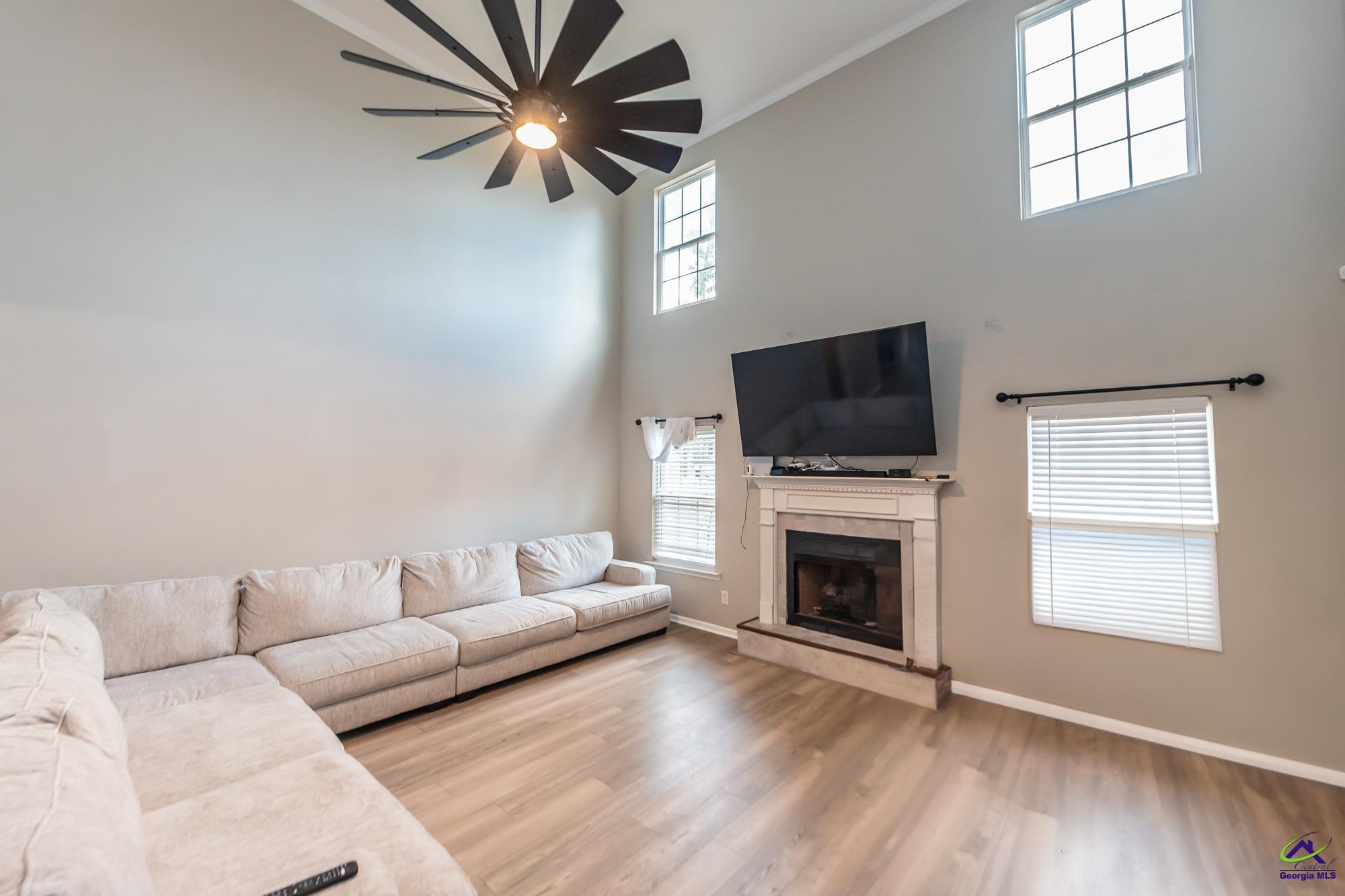 102 Rew Court