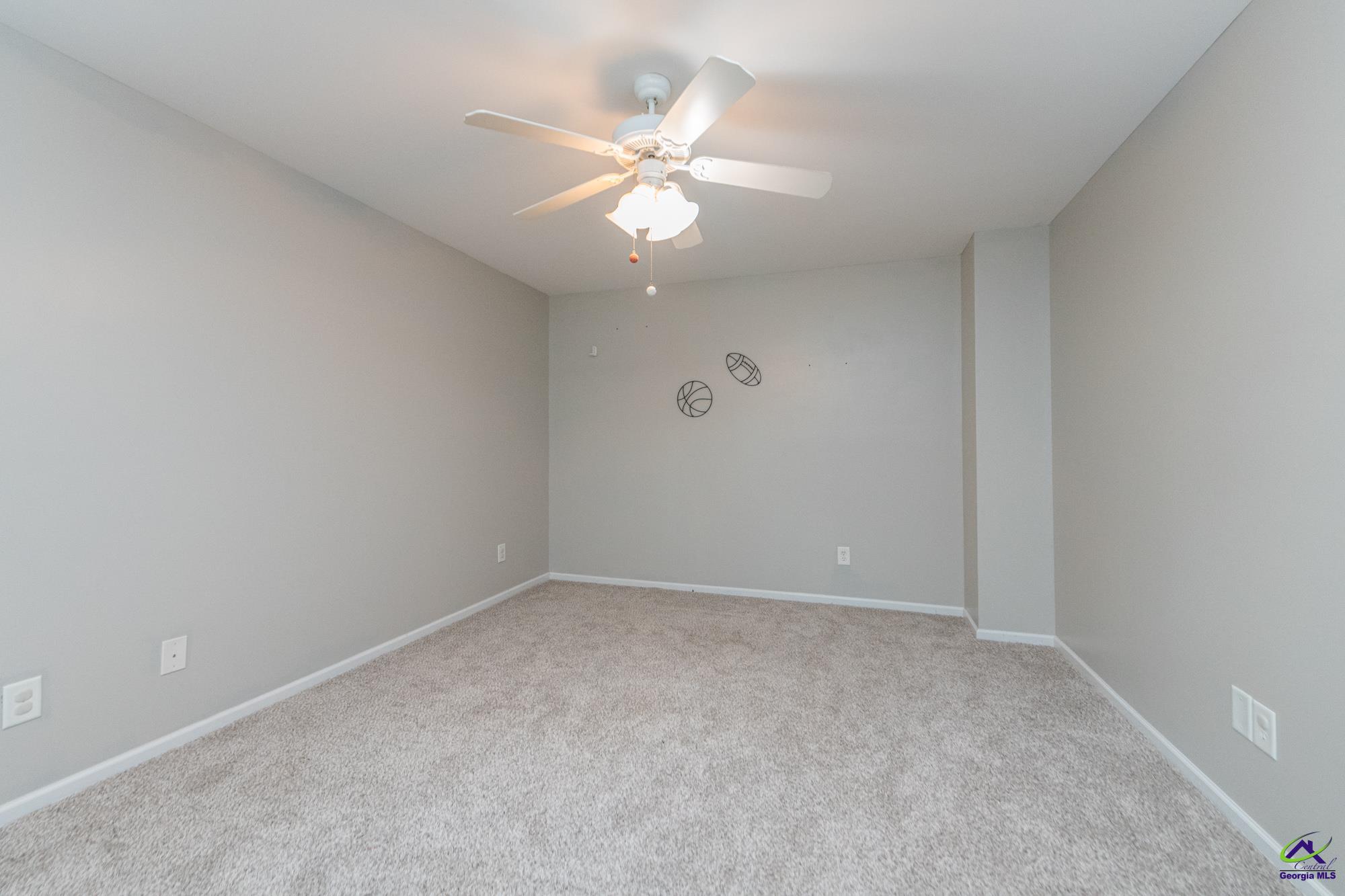 102 Rew Court