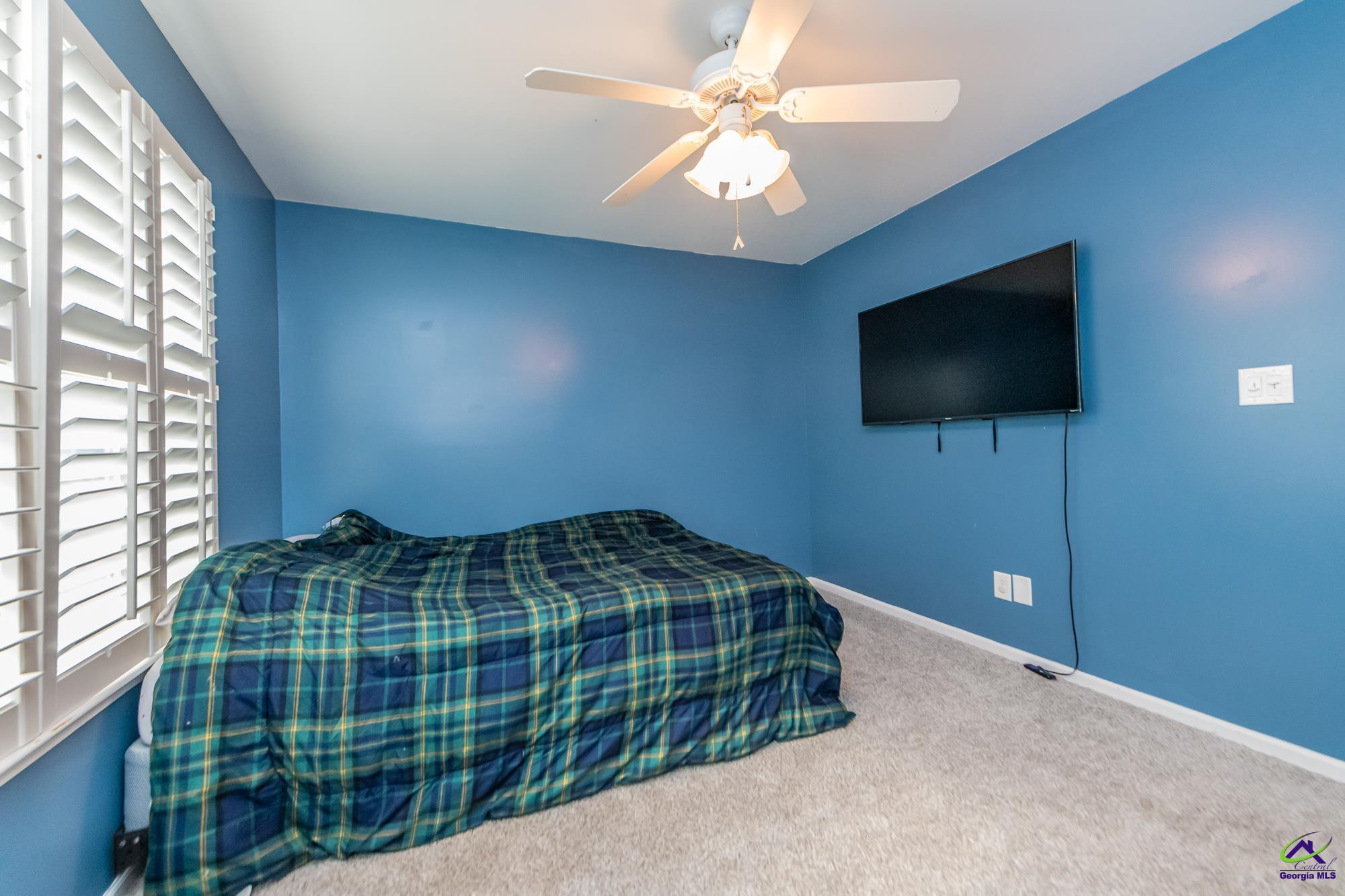 102 Rew Court