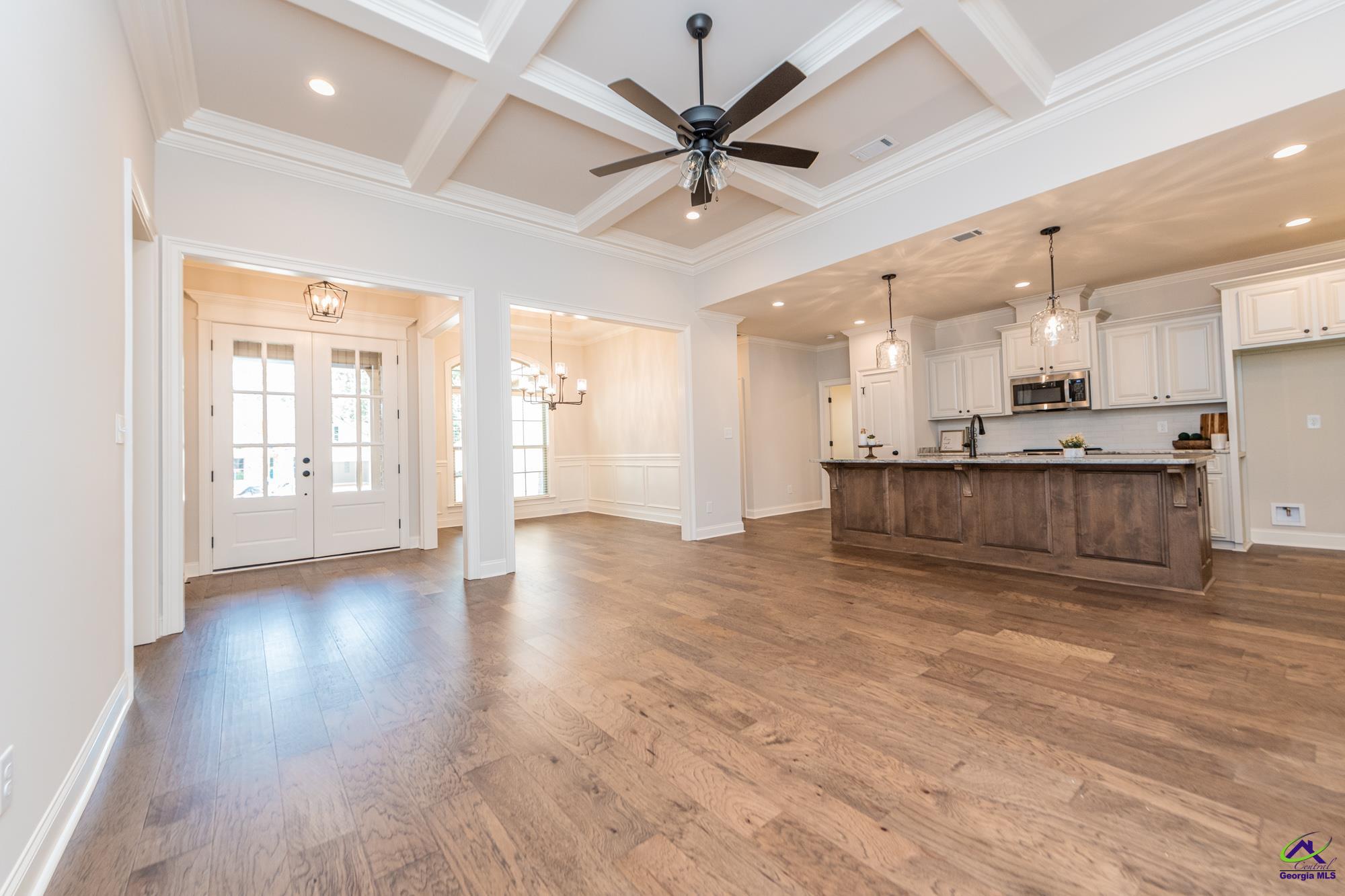 118 Champagne Drive